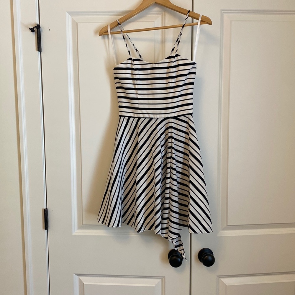 Hunter Bell Cocktail dress size 0